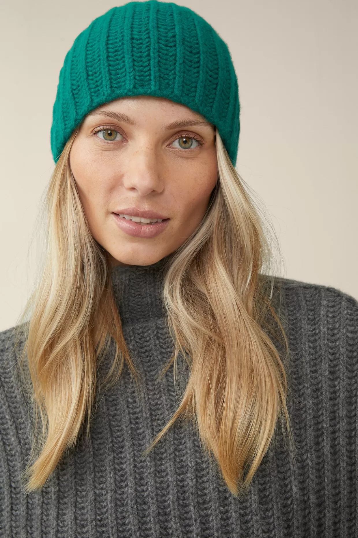 Damen Windsor Schurwoll-Cashmere Mutze In Smaragd